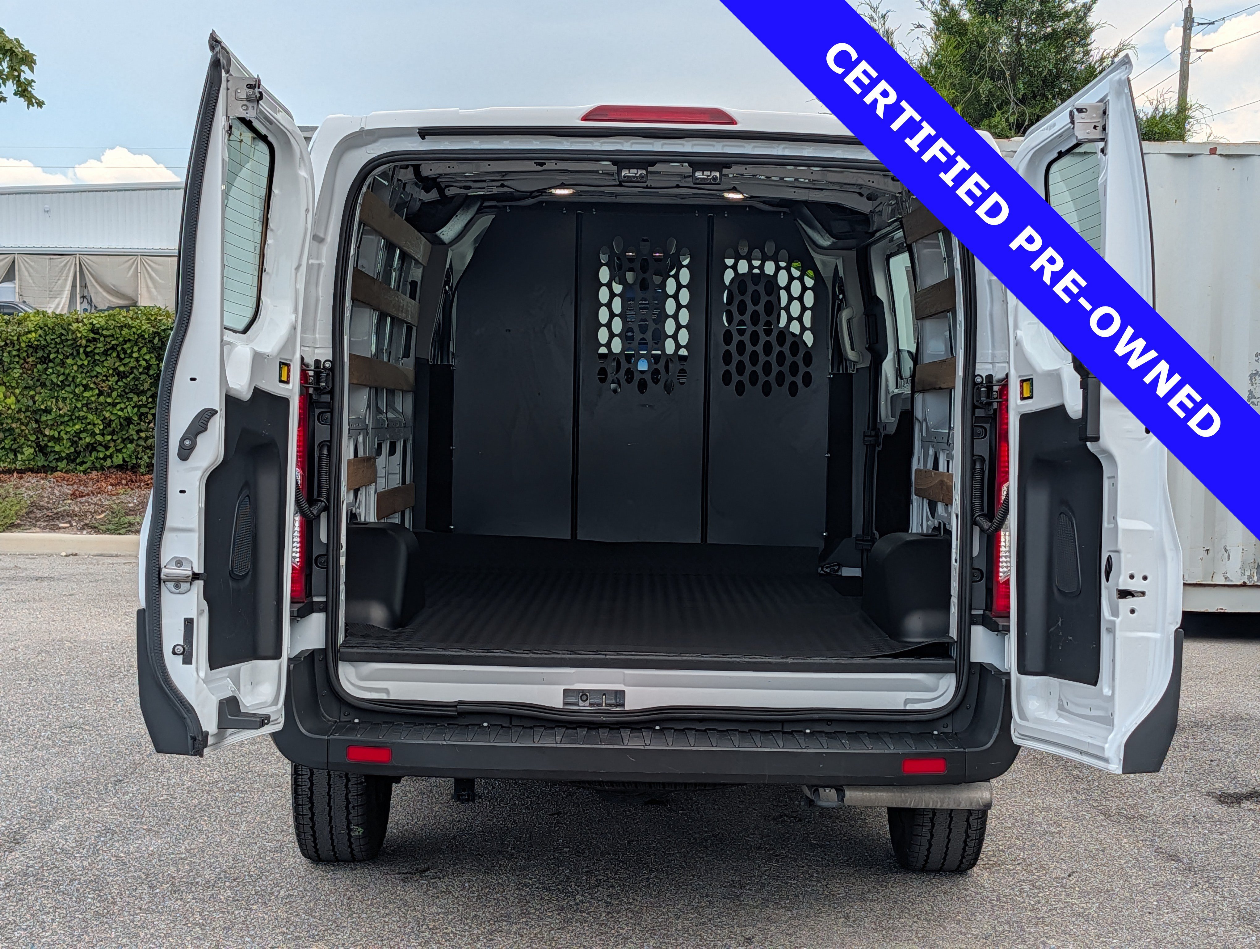 Certified 2025 Ford Transit 250 Low Roof w/ Exterior Upgrade Package RWD image 15