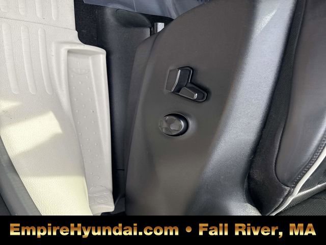 Used 2023 Chrysler Pacifica Limited image 20