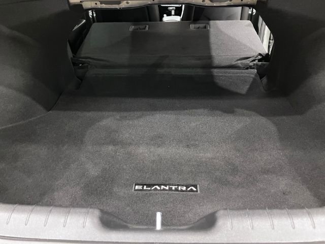 Used 2025 Hyundai Elantra Sport image 24