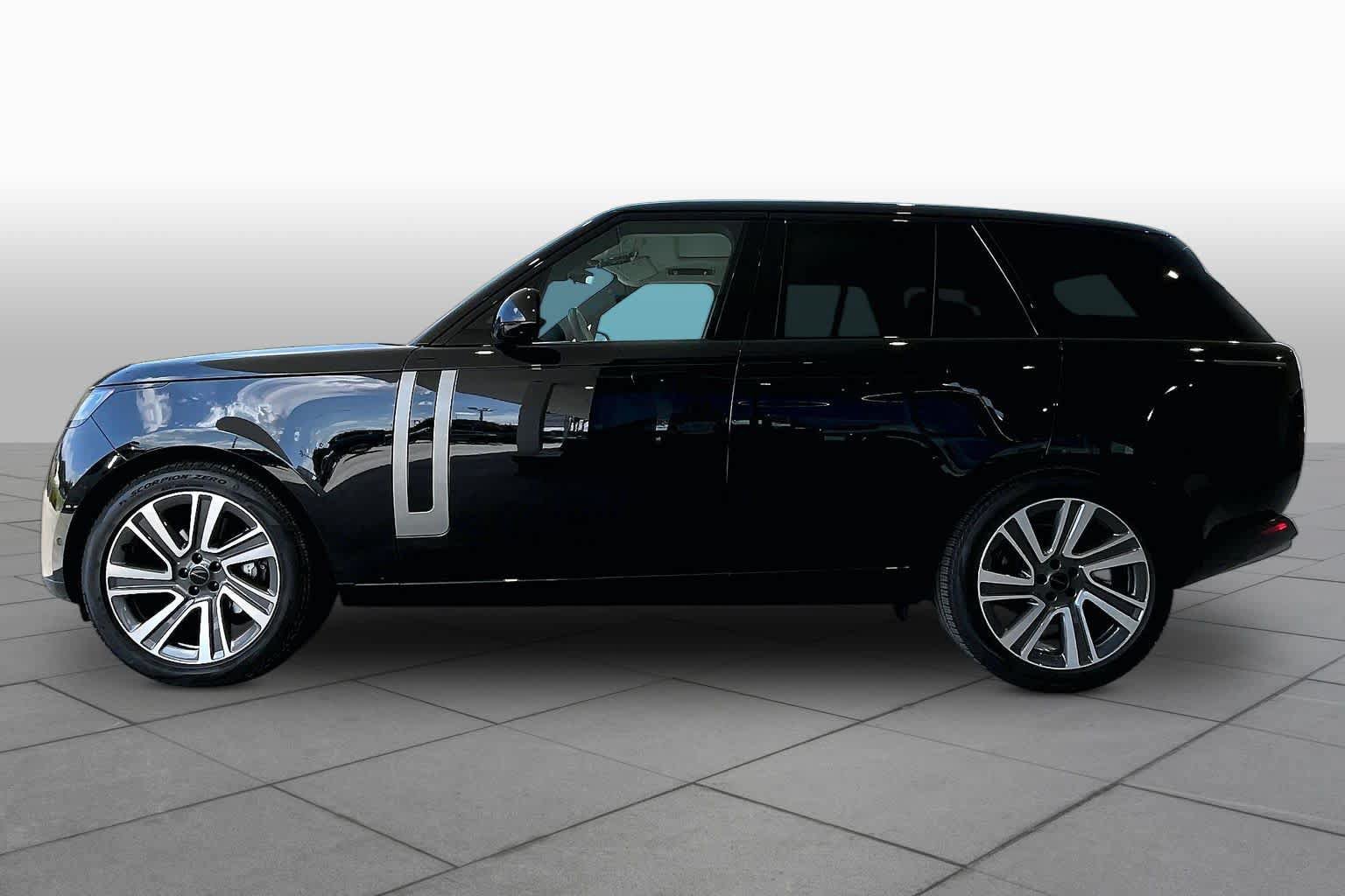 Used 2026 Land Rover Range Rover SE AWD/4WD image 32