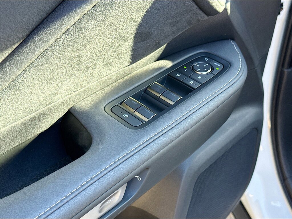 New 2026 Lexus TX 500h AWD image 8