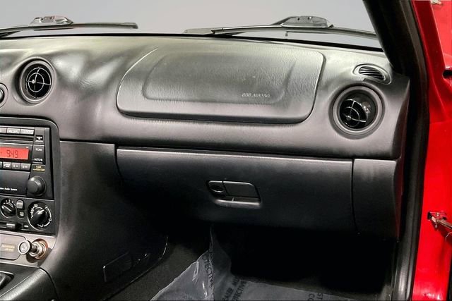 Used 2002 MAZDA MX-5 Miata image 17