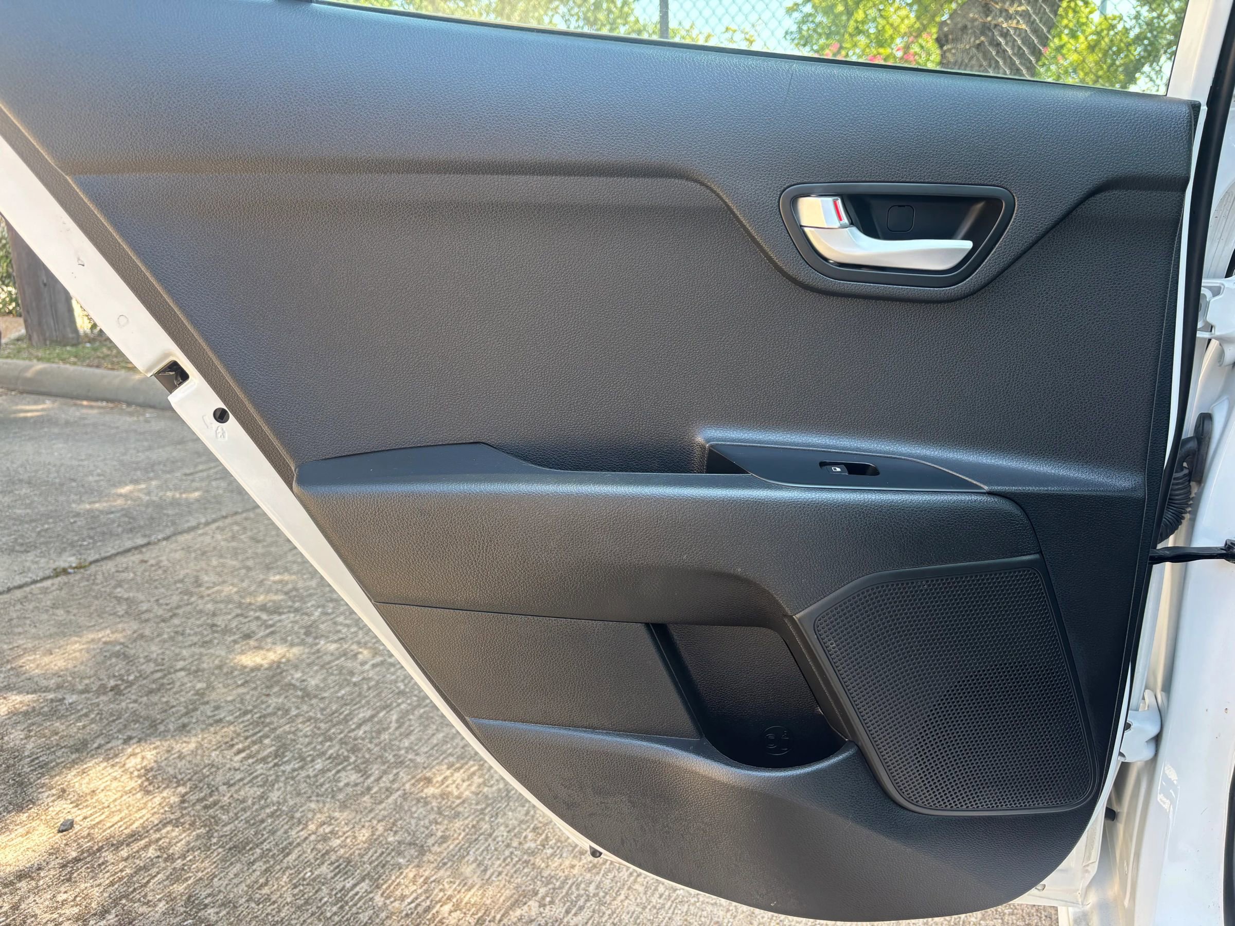 Used 2023 Kia Rio LX image 19