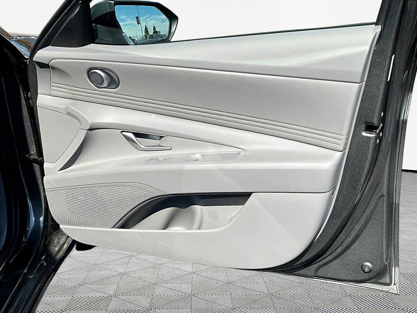 Used 2024 Hyundai Elantra SEL w/ Convenience Package FWD image 26