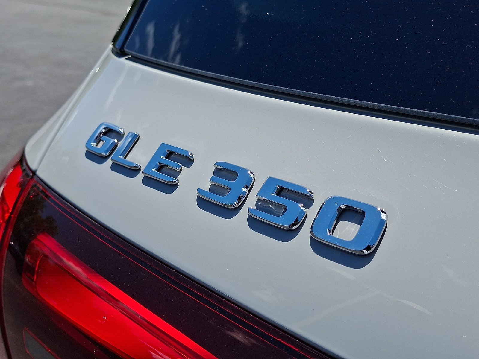 Certified 2026 Mercedes-Benz GLE 350 4MATIC image 32