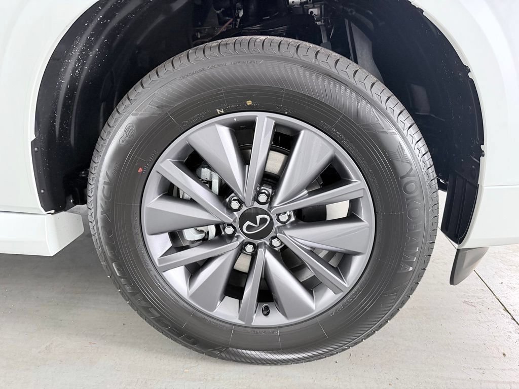 New 2026 INFINITI QX80 Pure w/ Cargo Package RWD image 7