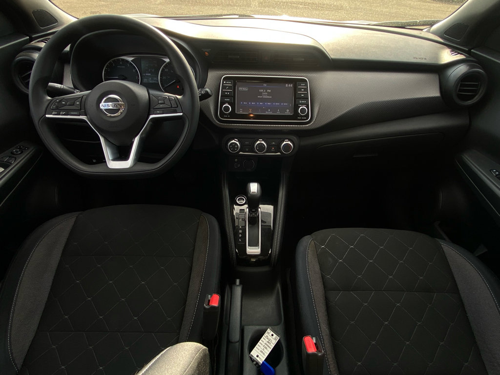 Used 2019 Nissan Kicks S image 14