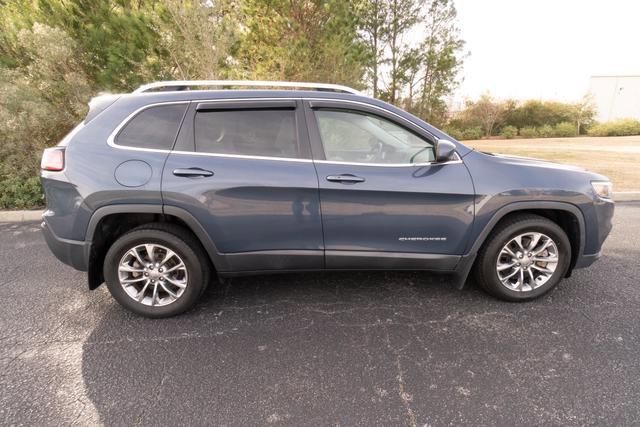 Used 2020 Jeep Cherokee Latitude Plus video 2