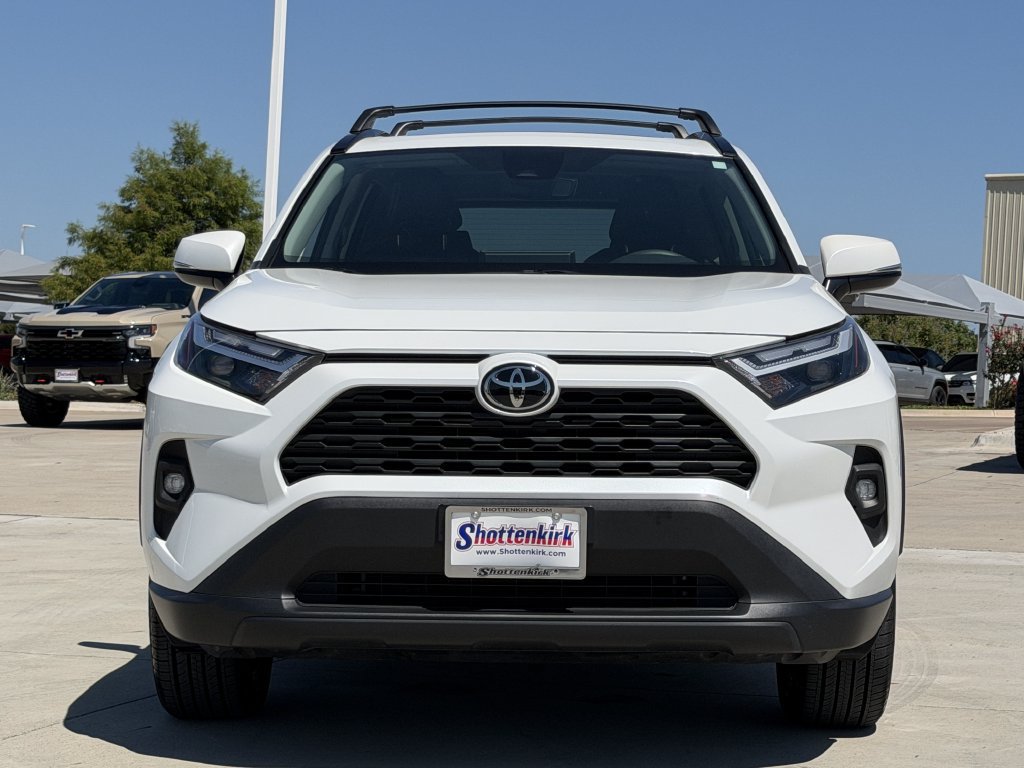 Used 2024 Toyota RAV4 XLE Premium FWD image 9