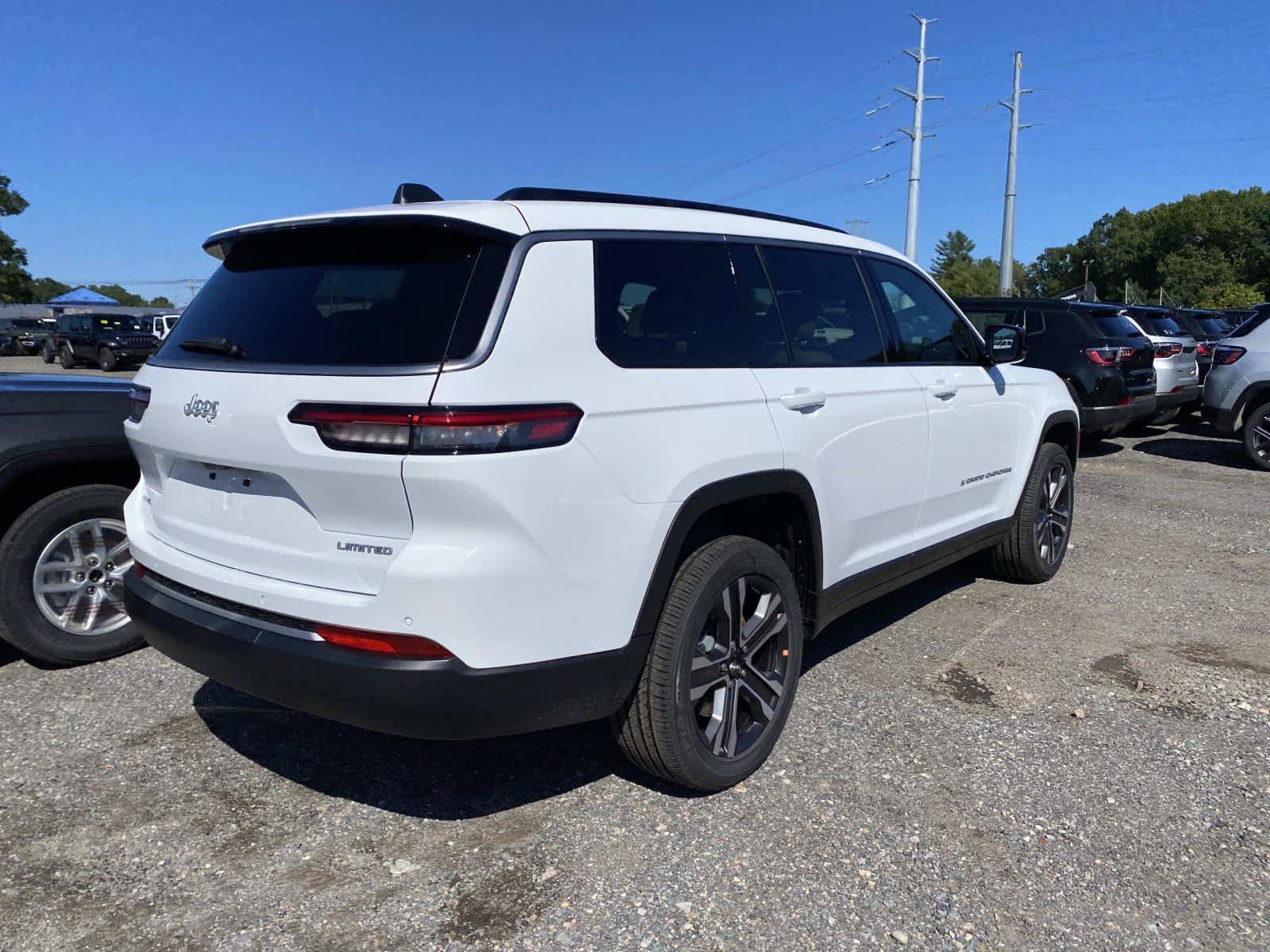 New 2027 Jeep Grand Cherokee L Limited AWD/4WD image 3