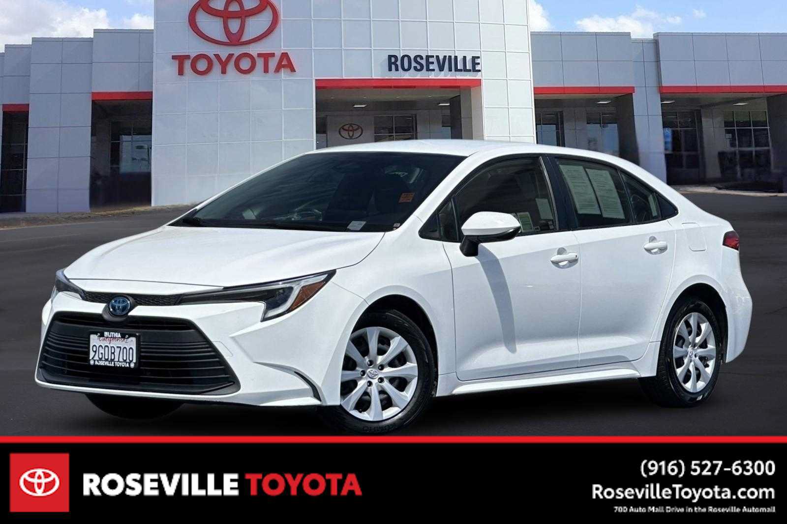 Certified 2023 Toyota Corolla LE FWD image 1