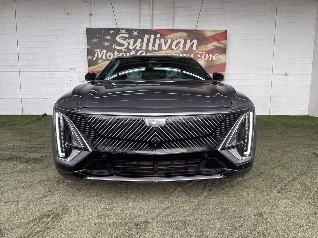 Used 2023 Cadillac Lyriq 2WD image 13