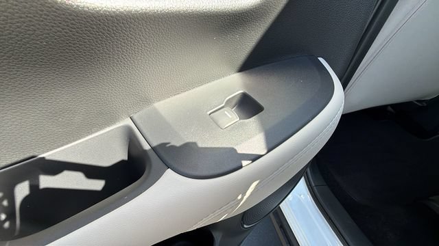 New 2026 Honda HR-V LX image 15