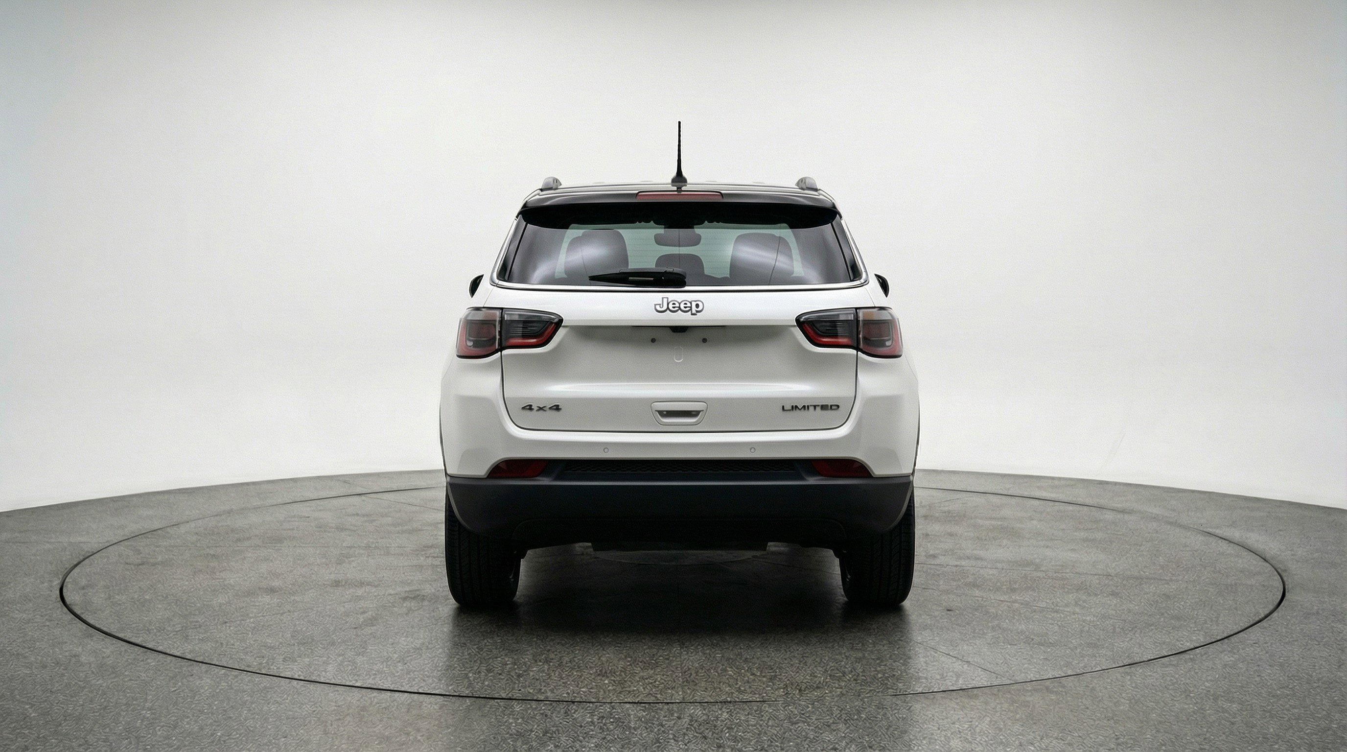 Used 2025 Jeep Compass Limited image 7