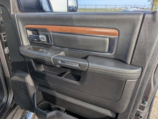 Used 2014 RAM 2500 Laramie w/ Convenience Group image 5