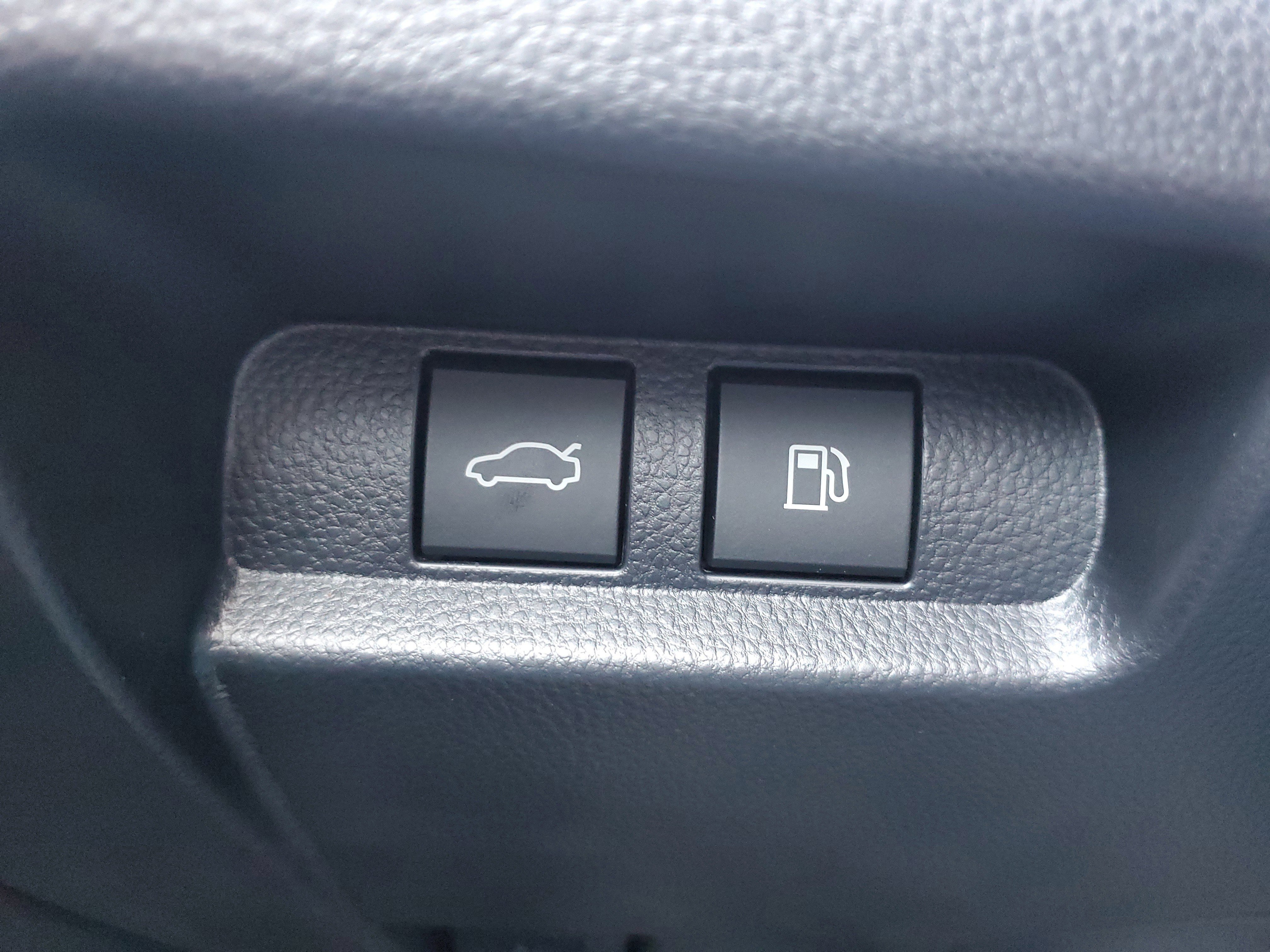 New 2026 Toyota Crown Platinum image 23