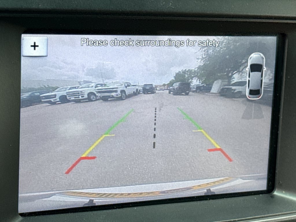 Used 2017 Ford Explorer XLT w/ Equipment Group 202A FWD image 22