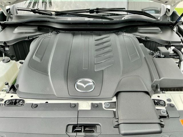Used 2024 MAZDA CX-90 3.3 Turbo w/ Premium Package AWD/4WD image 7