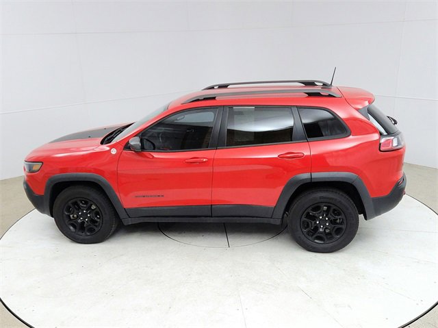 Used 2019 Jeep Cherokee Trailhawk w/ Cold Weather Group image 16