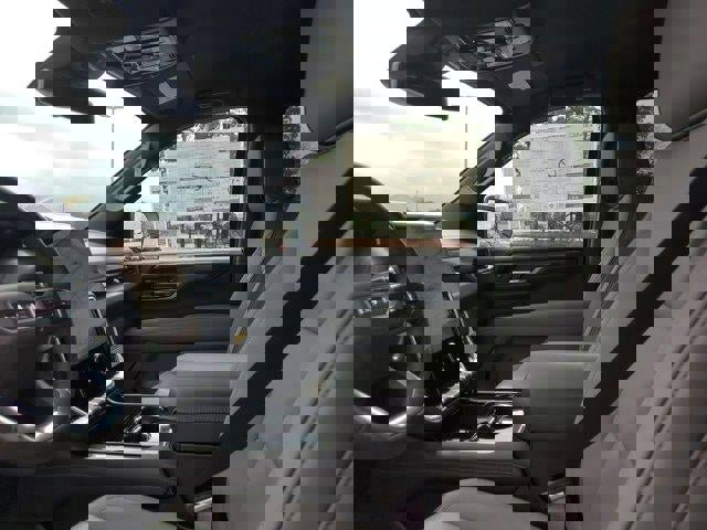 New 2026 GMC Yukon XL Elevation image 17