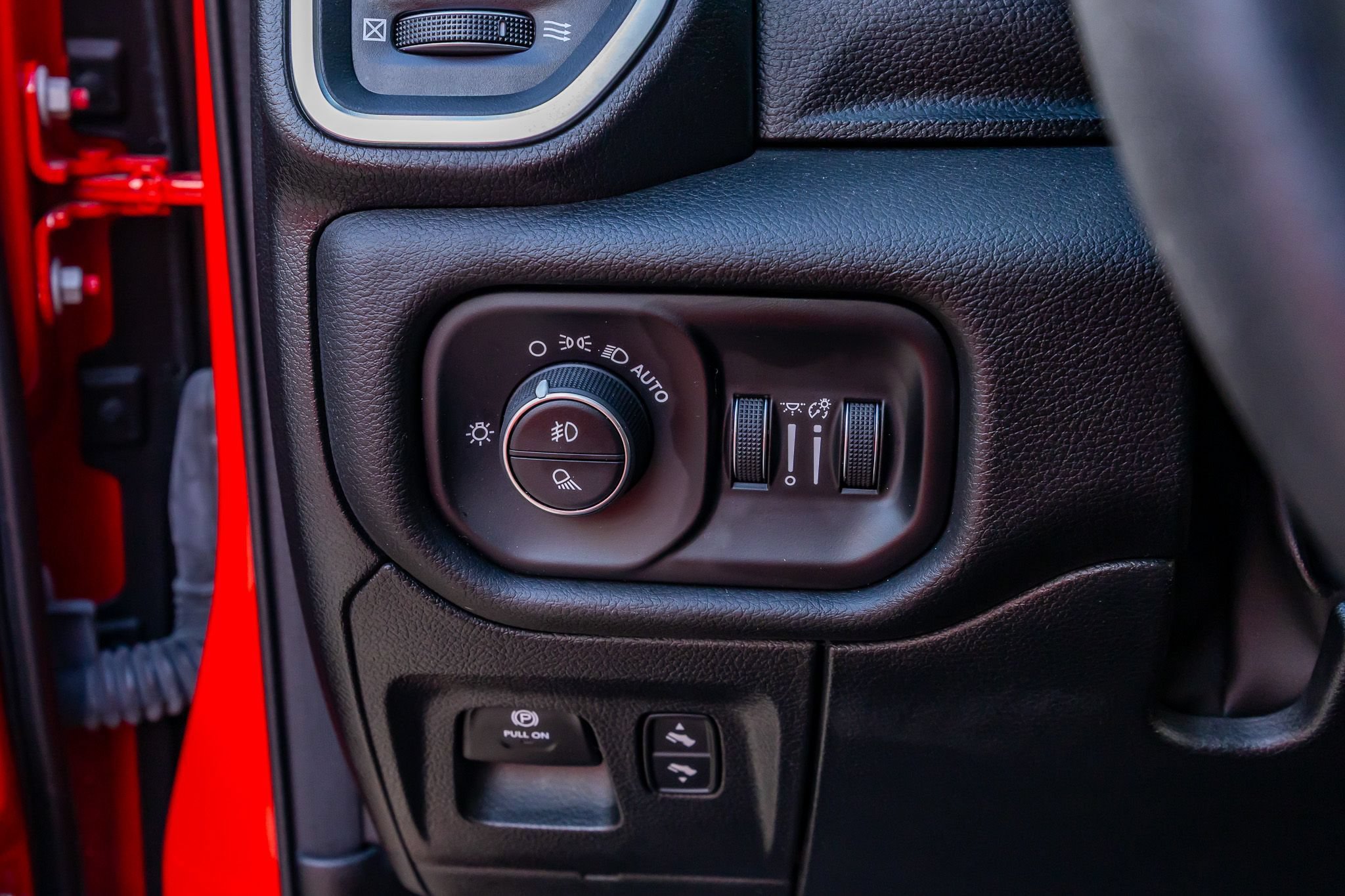 Used 2025 RAM 1500 Big Horn AWD/4WD image 21