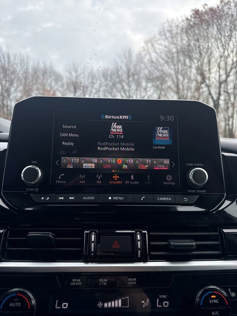 Used 2024 Nissan Pathfinder SV image 26