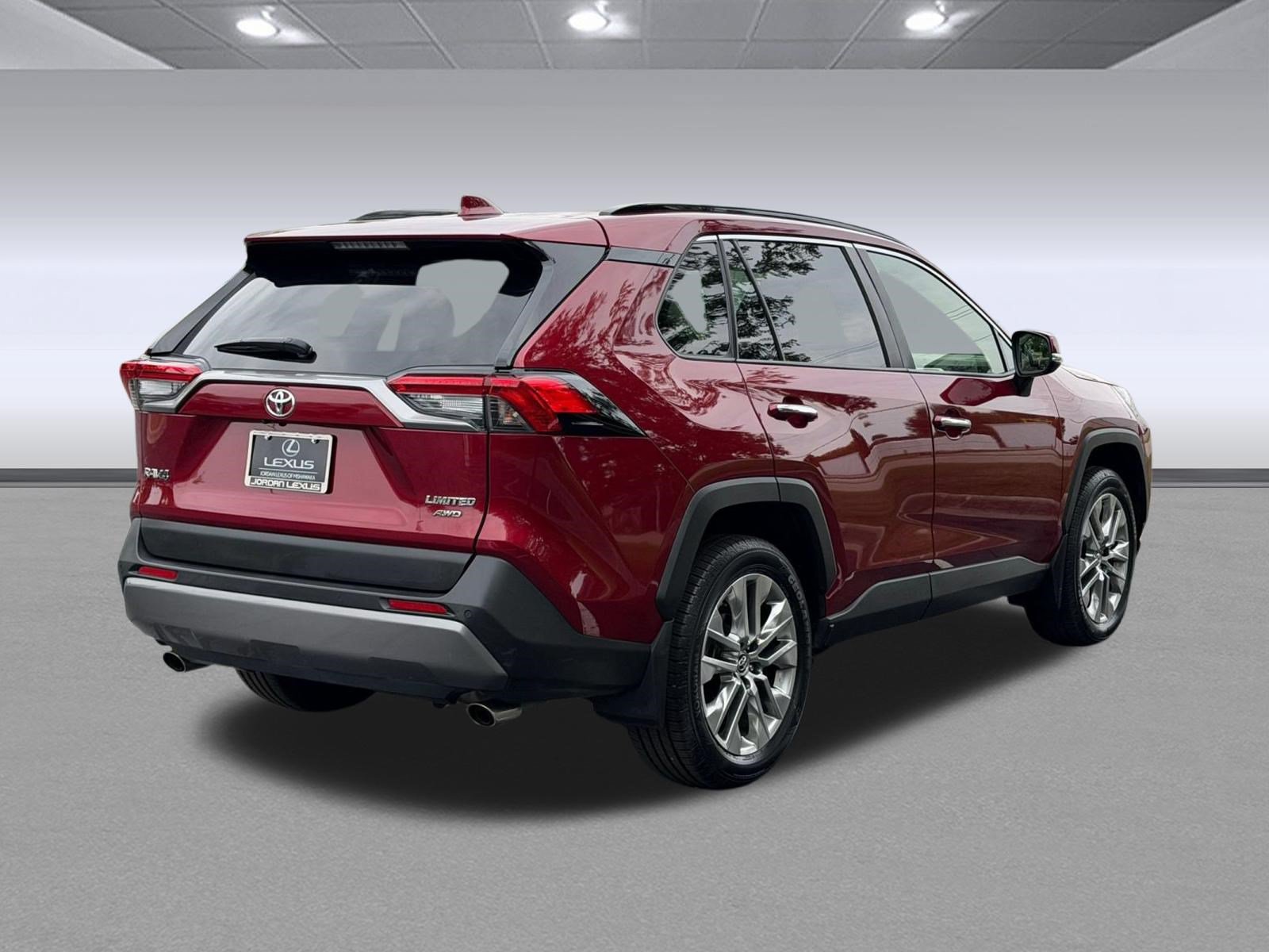 Used 2019 Toyota RAV4 Limited w/ Cold Weather Package AWD/4WD image 9
