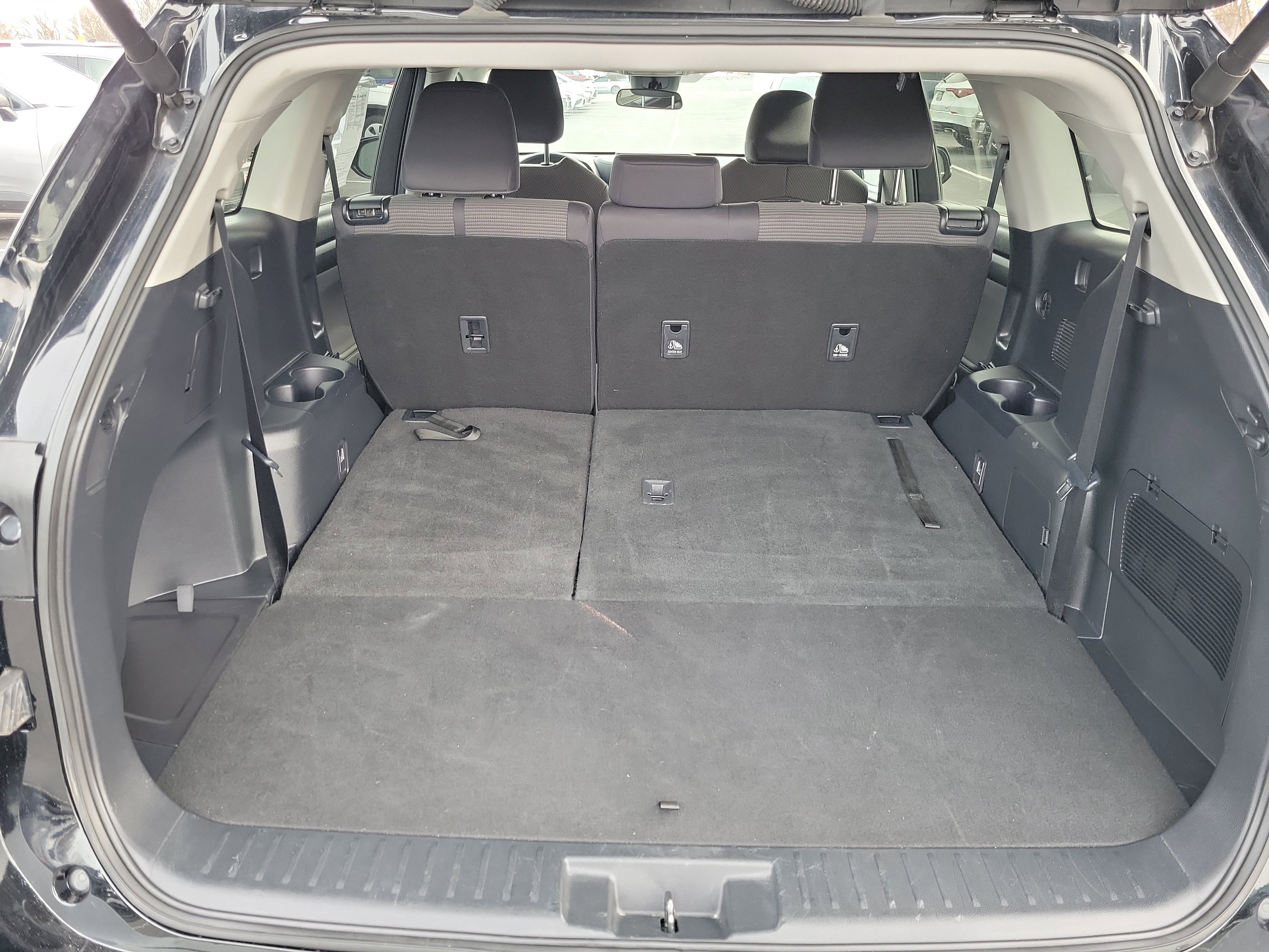 Certified 2024 Toyota Highlander LE image 10