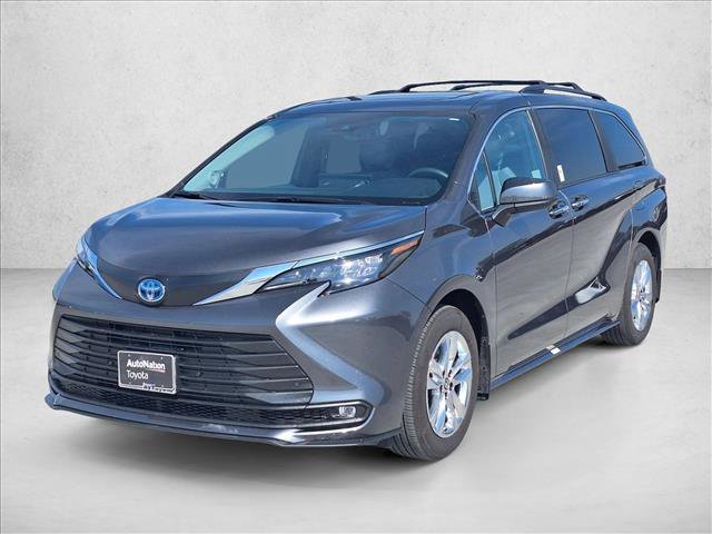 Used 2025 Toyota Sienna XLE w/ XLE Plus Package video 2