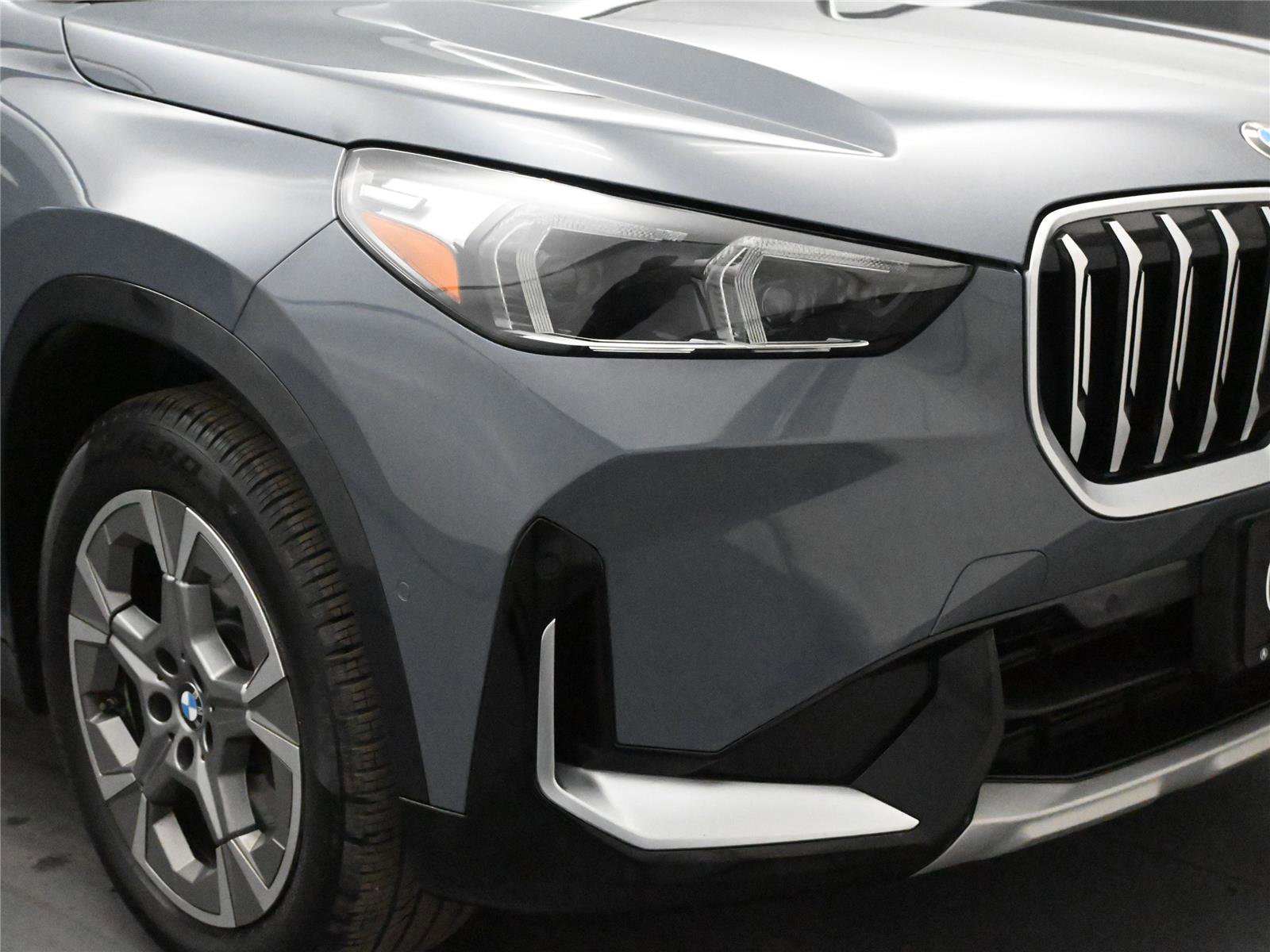 Used 2024 BMW X1 xDrive28i w/ Convenience Package image 17