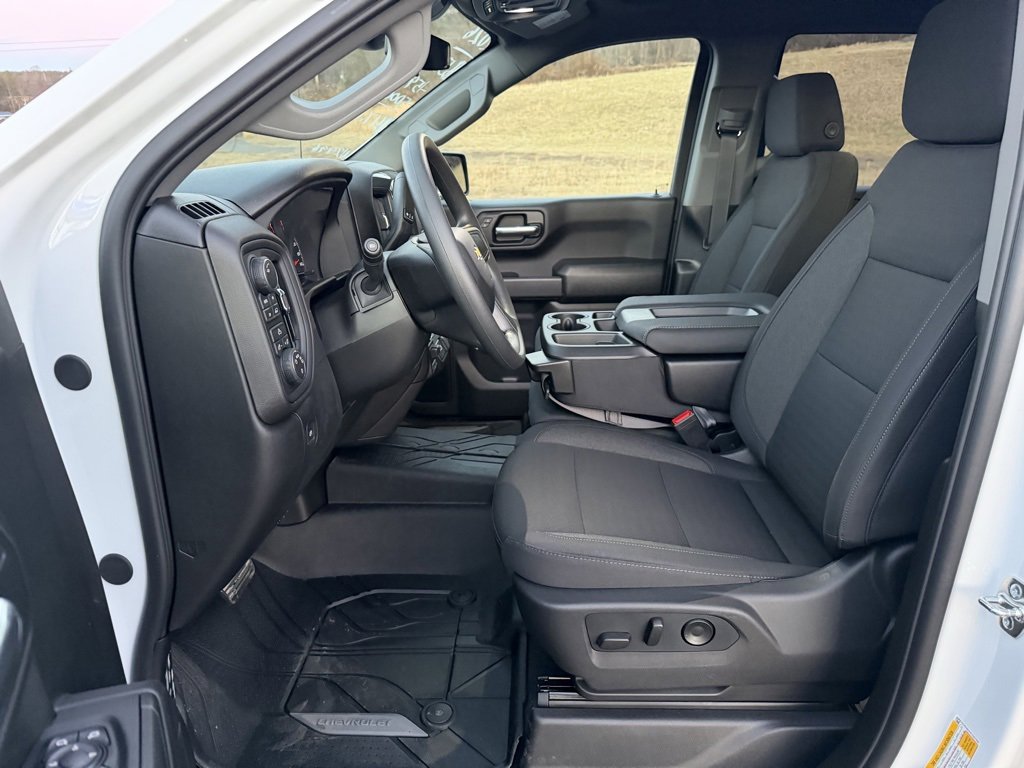 New 2026 Chevrolet Silverado 1500 Custom w/ LPO, Dark Essentials Package image 16