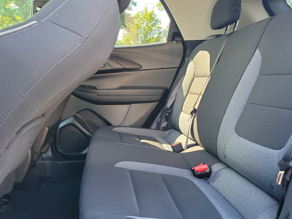 Used 2022 Chevrolet TrailBlazer LT w/ Convenience Package FWD image 17