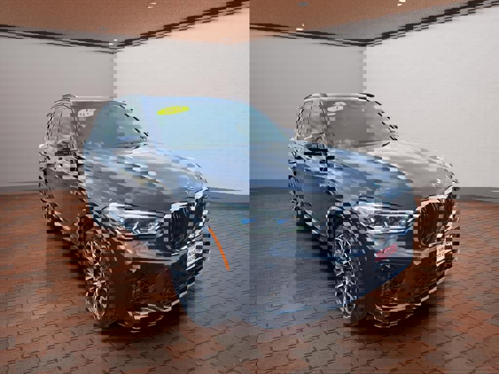 Used 2021 BMW X5 M w/ Executive Package image 31