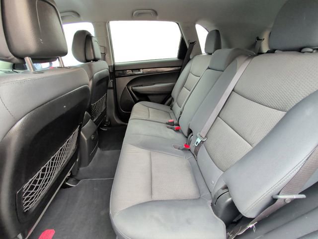 Used 2013 Kia Sorento LX w/ Convenience Pkg AWD/4WD image 13