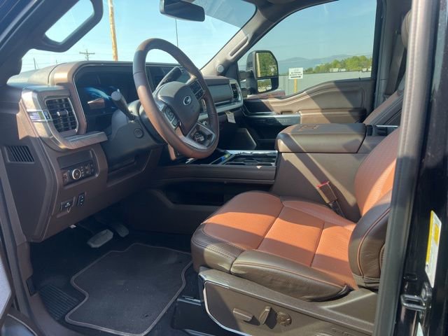 Used 2025 Ford F250 King Ranch AWD/4WD image 4