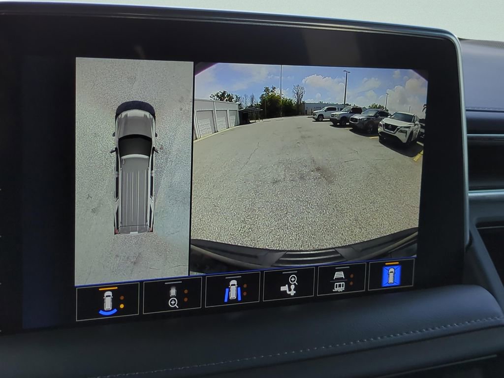 Used 2022 Chevrolet Tahoe LT w/ Luxury Package image 25