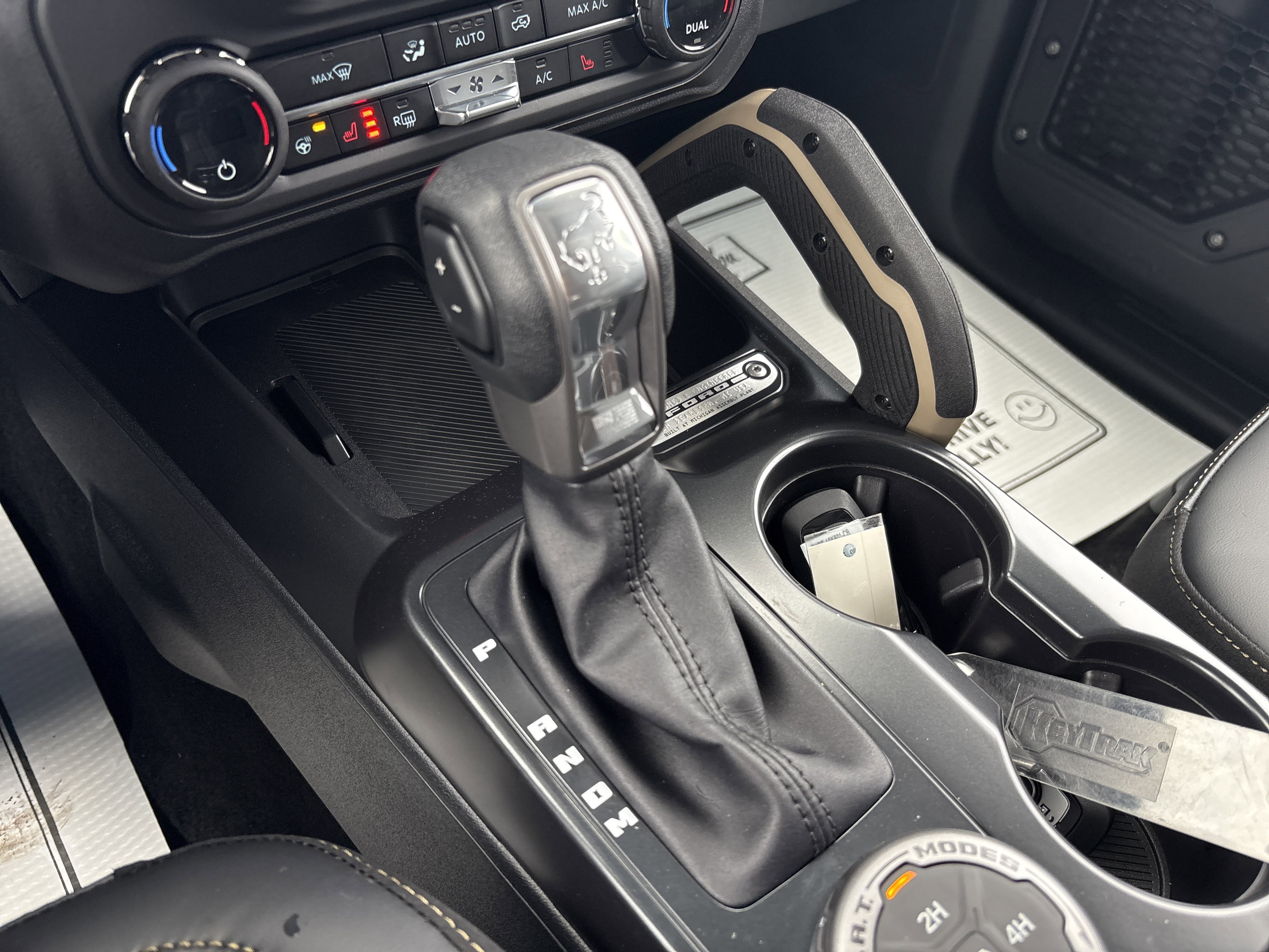 New 2026 Ford Bronco Badlands image 32