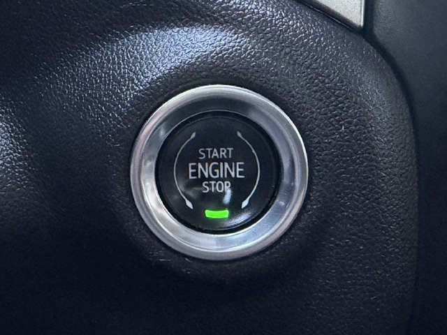 Used 2019 Chevrolet Silverado 1500 LT Trail Boss AWD/4WD image 19