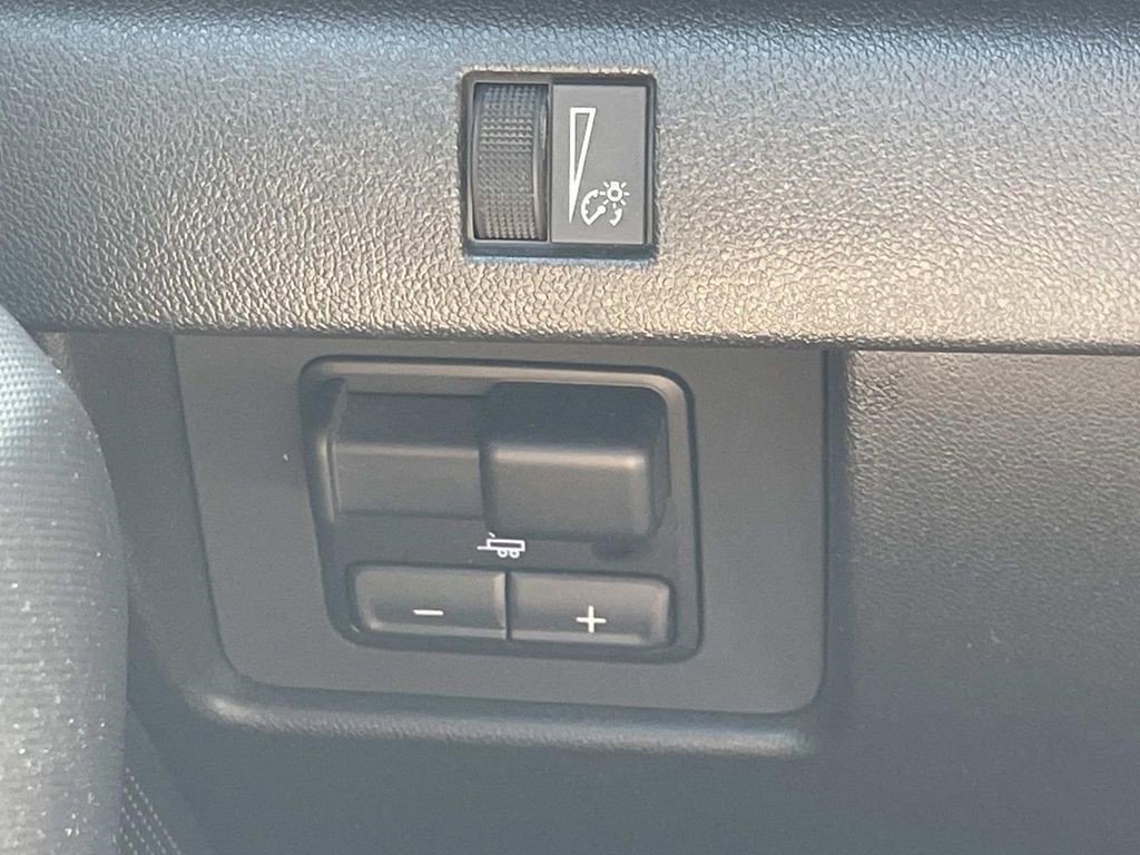 Certified 2023 Chevrolet Colorado W/T w/ Technology Package image 30