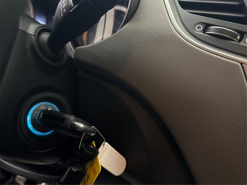 Used 2018 Hyundai Santa Fe Sport image 26