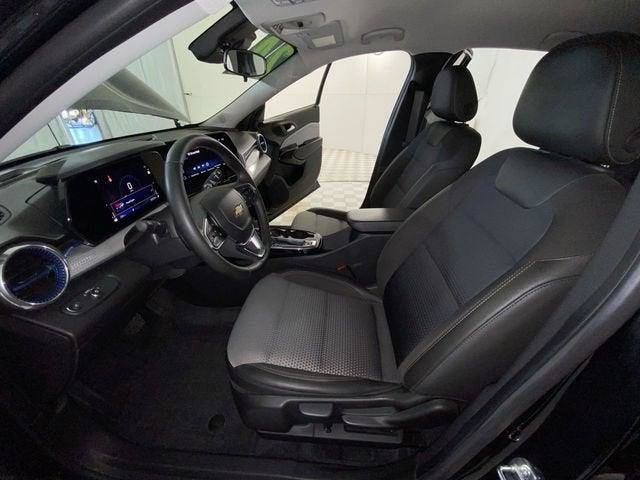 Used 2024 Chevrolet Trax LT w/ Driver Confidence Package FWD image 28