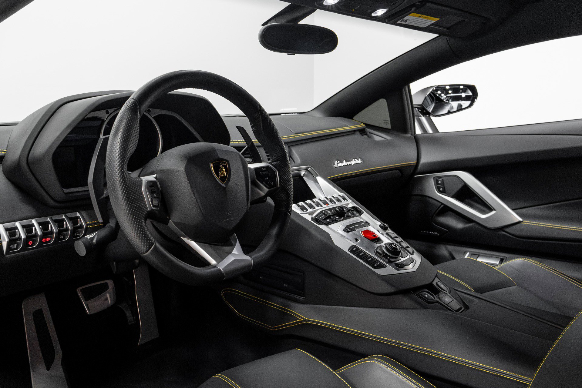 Used 2014 Lamborghini Aventador LP 700-4 image 11