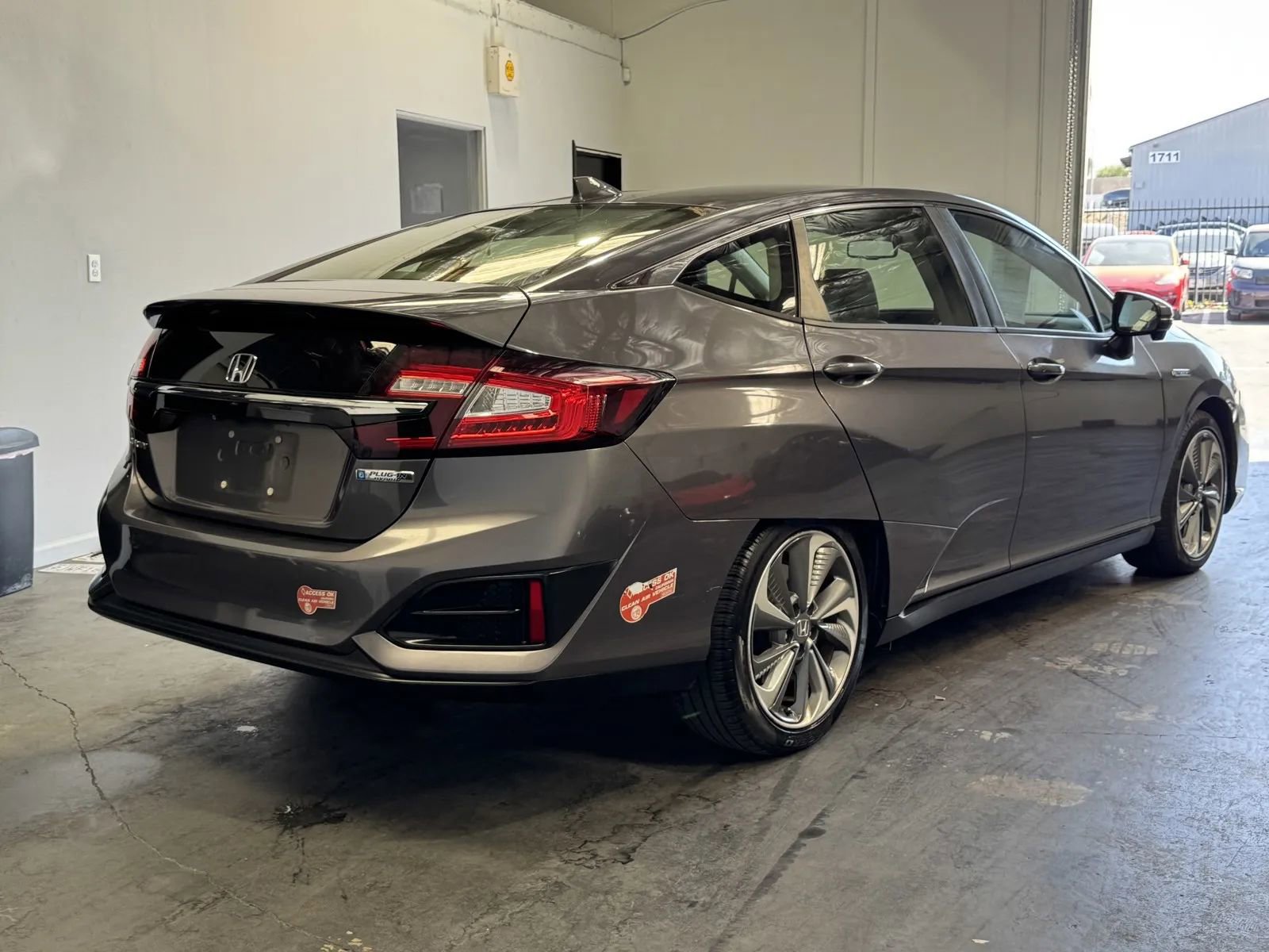 Used 2018 Honda Clarity Plug-In Hybrid image 4