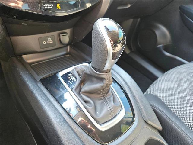 Used 2021 Nissan Rogue Sport SV image 13