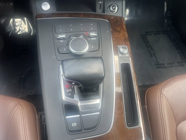 Used 2020 Audi Q5 2.0T Premium w/ Convenience Package image 25