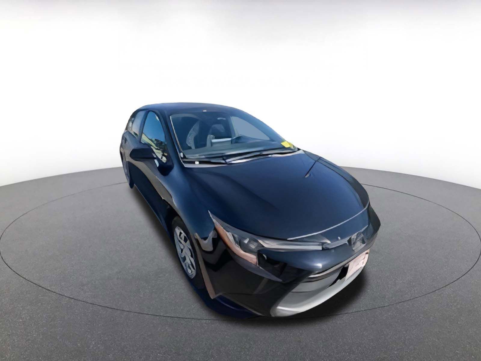 Used 2025 Toyota Corolla LE