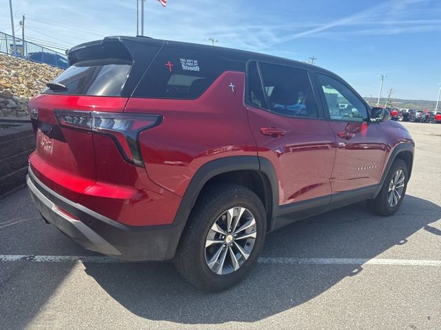 Used 2026 Chevrolet Equinox LT image 3
