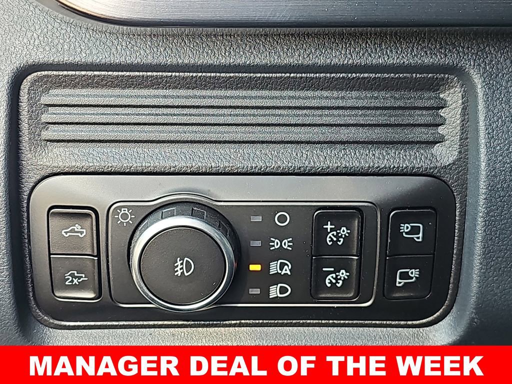 New 2026 Ford F250 Lariat w/ Black Appearance Package image 26