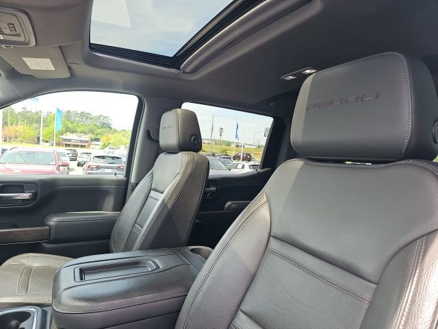 Used 2022 GMC Sierra 1500 Denali w/ Denali Premium Package AWD/4WD image 18