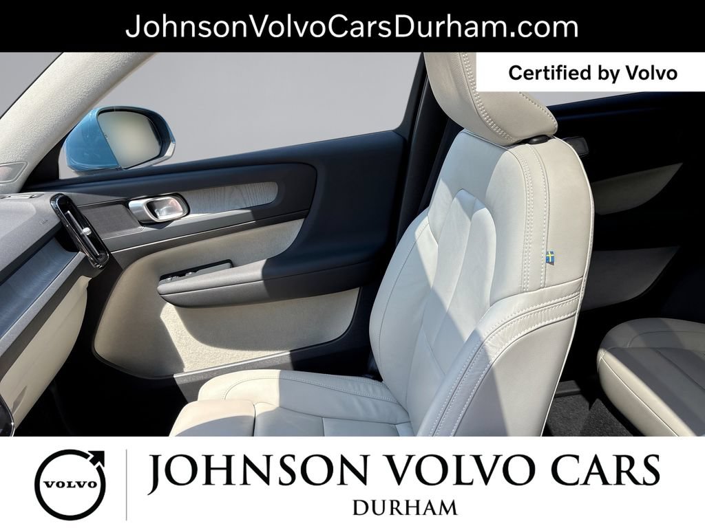 Used 2023 Volvo XC40 B5 Plus w/ Protection Package Premier AWD/4WD image 28